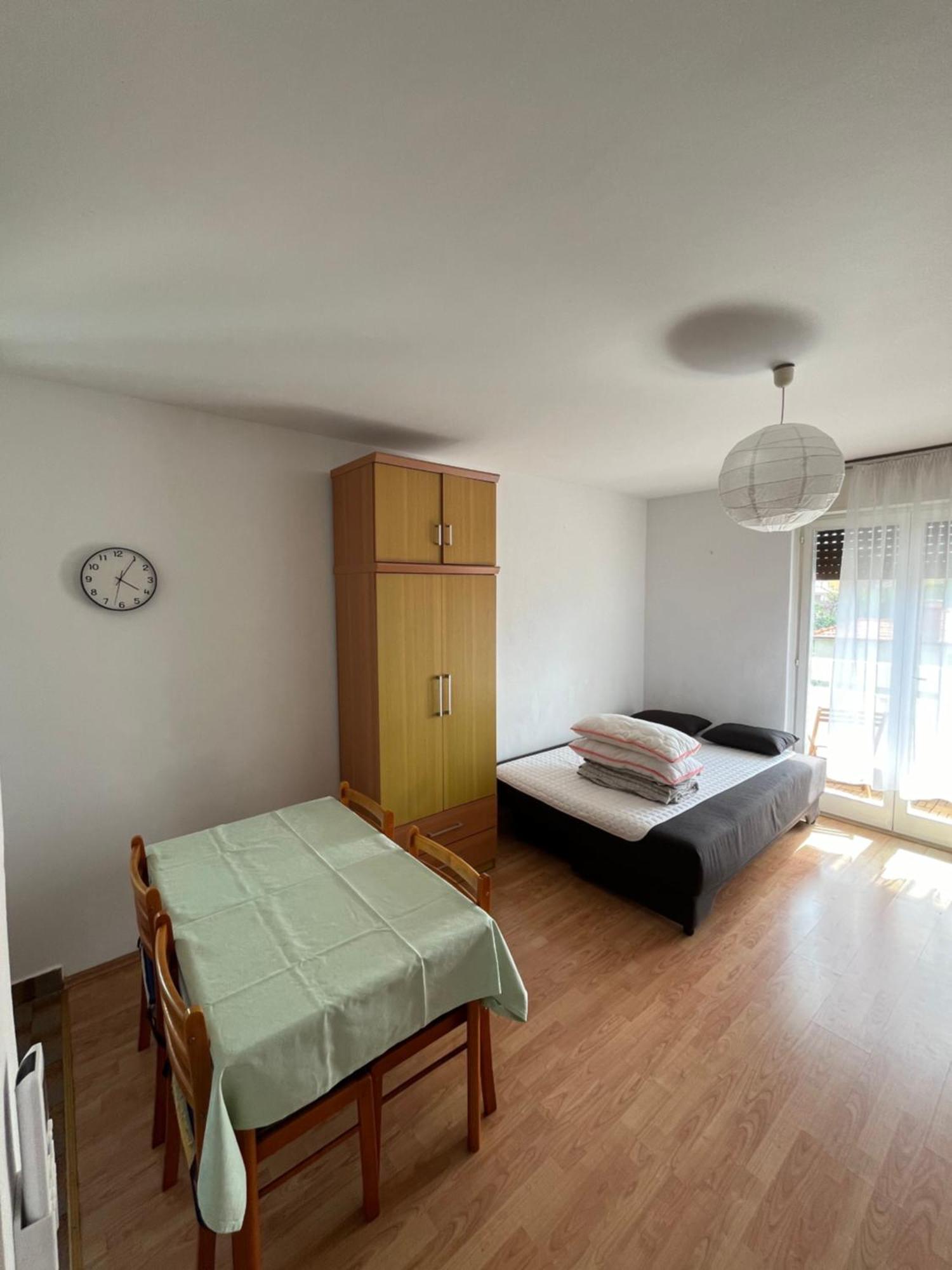 Apartman Niko Pula Exterior foto
